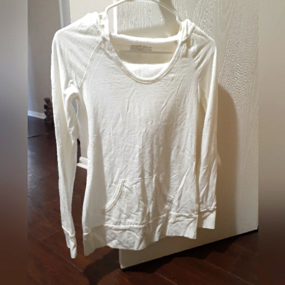 Extra Small White Mossimo Supply Company Casual Long Sleeve T-Shirt Hoodie.
